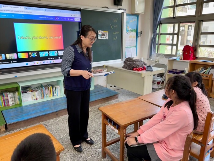 Dec. 12, 2024 田寮國小Sharmane中外師協同教學訪視圖片