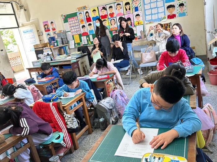 Dec 04, 2024 新豐國小Lungiswa中外師協同教學訪視圖片