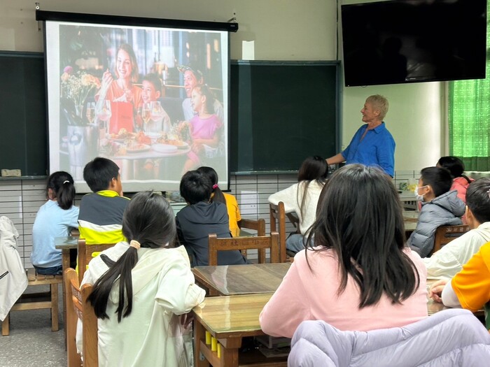 Nov 21, 2024 新社國小Tertia中外師協同教學訪視圖片