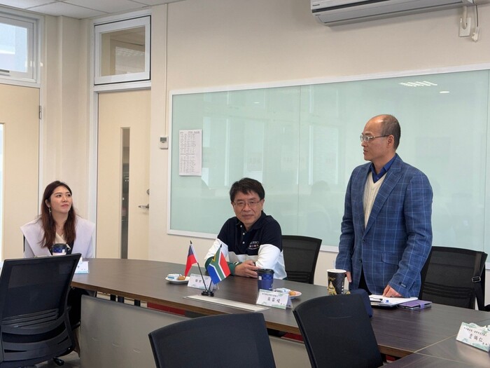 Nov 28, 2024 嘉豐國小Anzel中外師協同教學訪視圖片