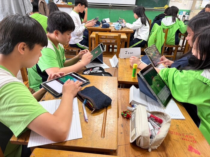 Dec. 12, 2024 新湖國中Josam中外師協同教學訪視圖片