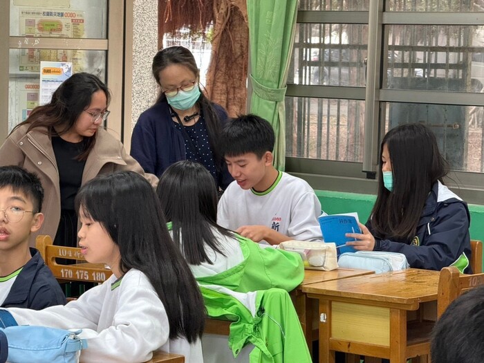 Dec. 12, 2024 新湖國中Josam中外師協同教學訪視圖片