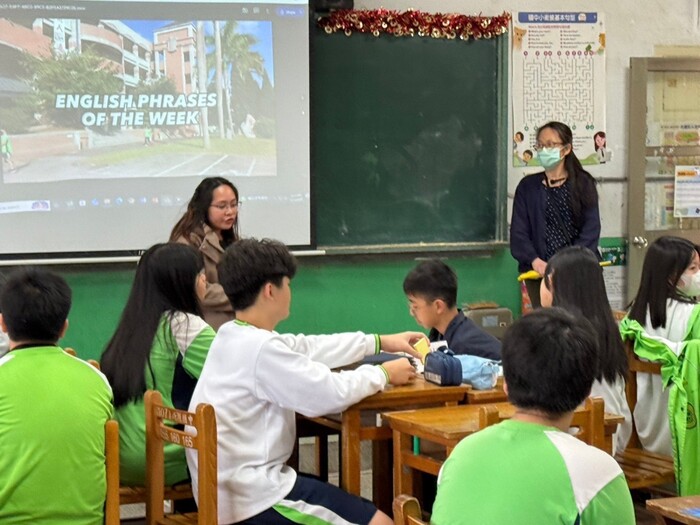 Dec. 12, 2024 新湖國中Josam中外師協同教學訪視圖片