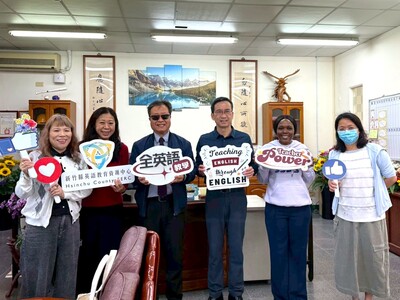 Dec 24, 2025 信勢國小Ruth中外師協同教學訪視圖片