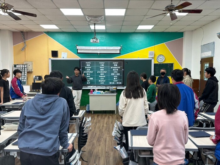 Dec 10, 2024 華山國中Jaybee中外師協同教學訪視圖片