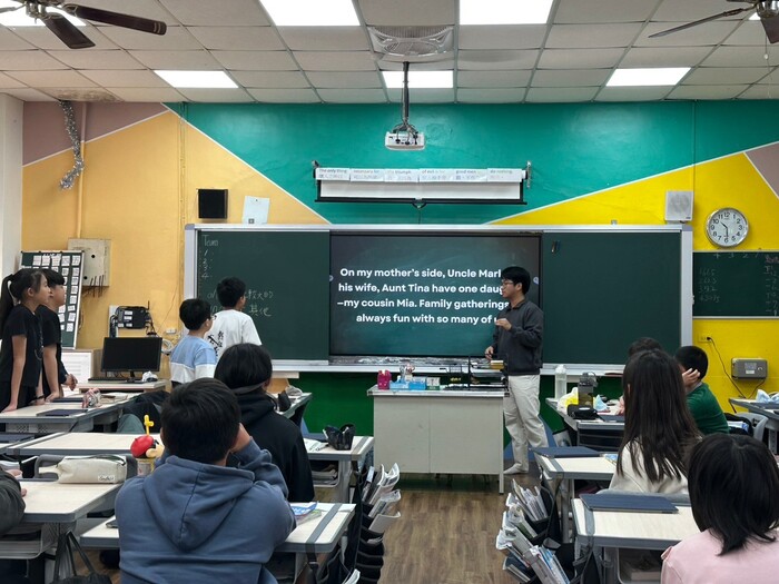 Dec 10, 2024 華山國中Jaybee中外師協同教學訪視圖片