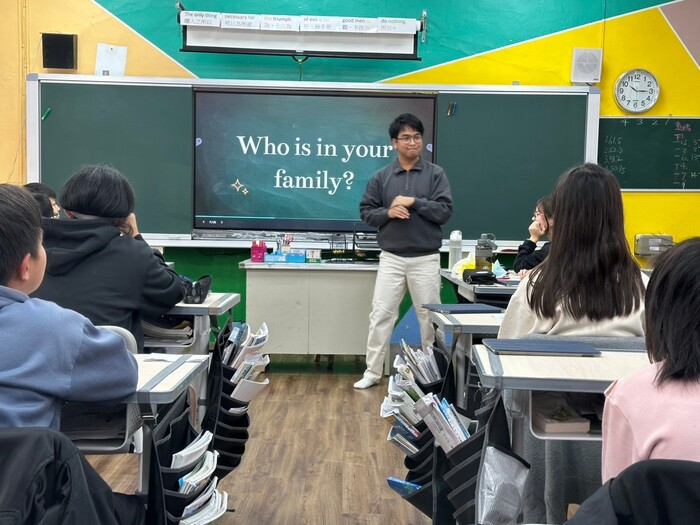 Dec 10, 2024 華山國中Jaybee中外師協同教學訪視圖片