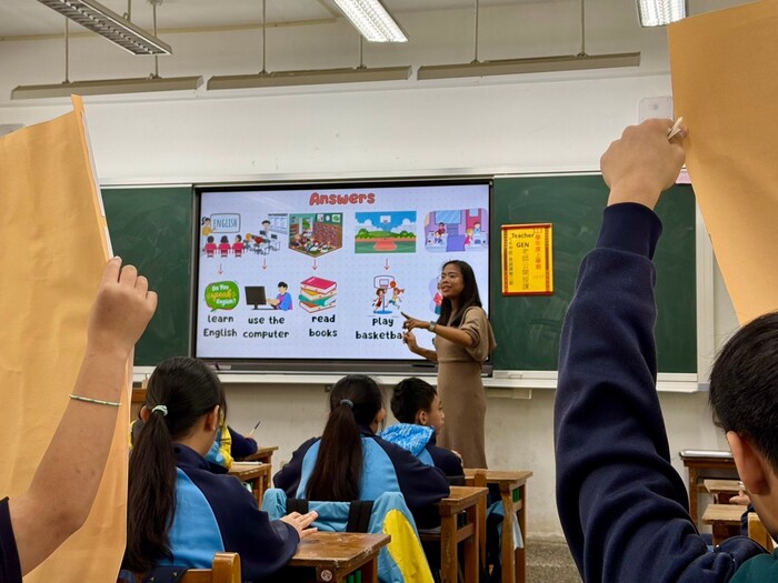 Dec 10, 2024 尖石國中Geraldine中外師協同教學訪視圖片