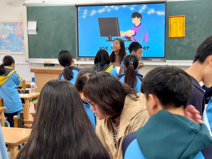 Dec 10, 2024 尖石國中Geraldine中外師協同教學訪視圖片
