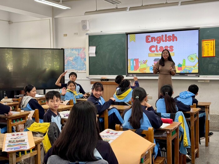 Dec 10, 2024 尖石國中Geraldine中外師協同教學訪視圖片