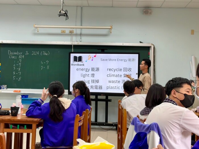 Dec. 26, 2024 自強國中Rommel中外師協同教學訪視圖片