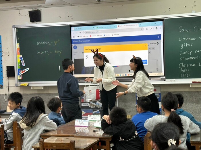 Dec 27, 2024 山崎國小Jhuliemarie中外師協同教學訪視圖片