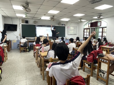 May 2, 2025 仁愛國中ELTA入校訪視圖片