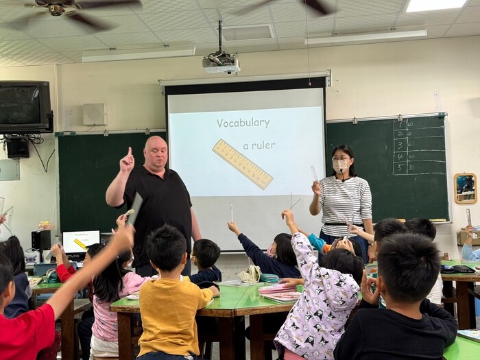 Nov 6, 2024 竹仁國小Jon中外師協同教學訪視圖片