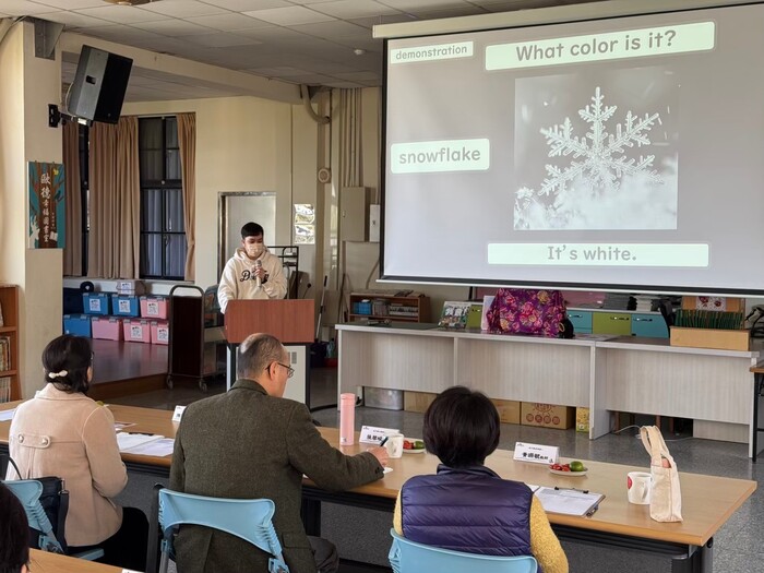 Dec. 17, 2024 橫山國小Jay中外師協同教學訪視圖片