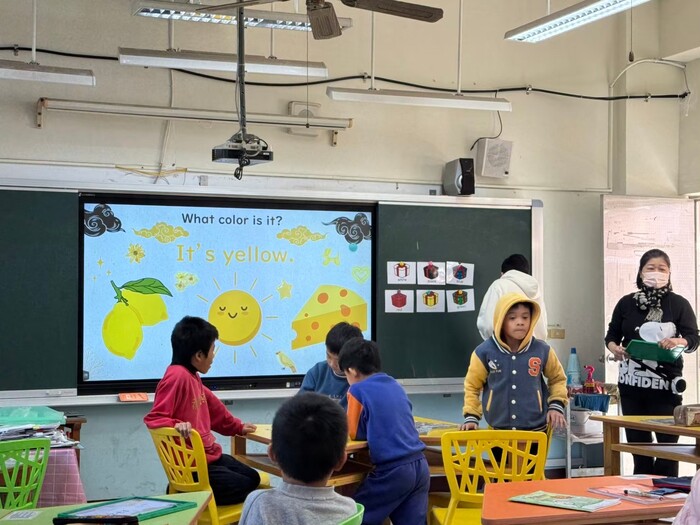 Dec. 17, 2024 橫山國小Jay中外師協同教學訪視圖片