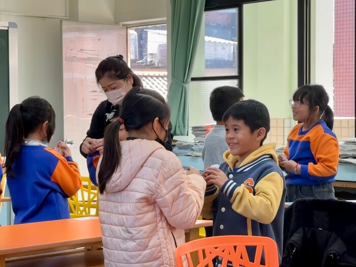 Dec. 17, 2024 橫山國小Jay中外師協同教學訪視圖片