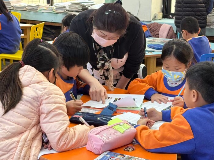 Dec. 17, 2024 橫山國小Jay中外師協同教學訪視圖片