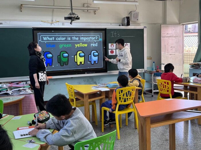 Dec. 17, 2024 橫山國小Jay中外師協同教學訪視圖片