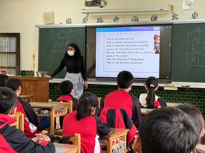 Dec. 12, 2024 中正國中Mathonsi中外師協同教學訪視圖片