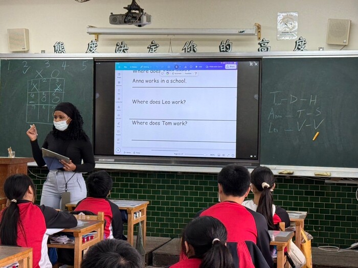 Dec. 12, 2024 中正國中Mathonsi中外師協同教學訪視圖片