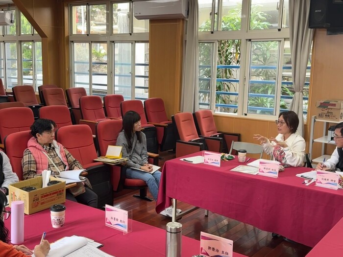 Dec. 11, 2024 新埔國小Mark中外師協同教學訪視圖片