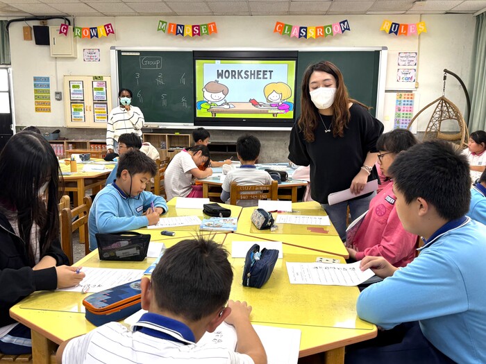 Nov 25, 2025 新湖國小Jabulile中外師協同教學訪視圖片