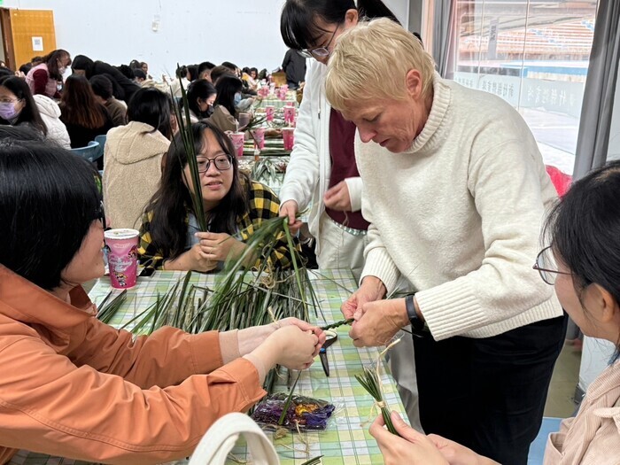 2 2024 外師在職訓練暨中外師協同教學研習 FET & LET In-service Training圖片