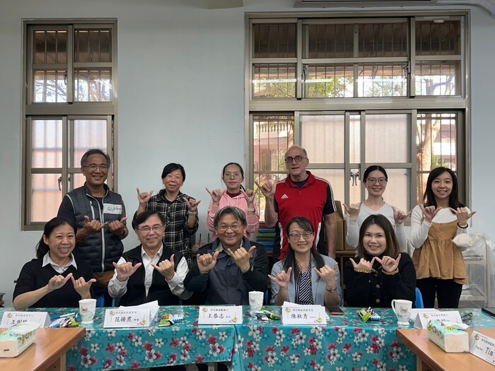 Dec 06, 2024 福龍國小James中外師協同教學訪視圖片