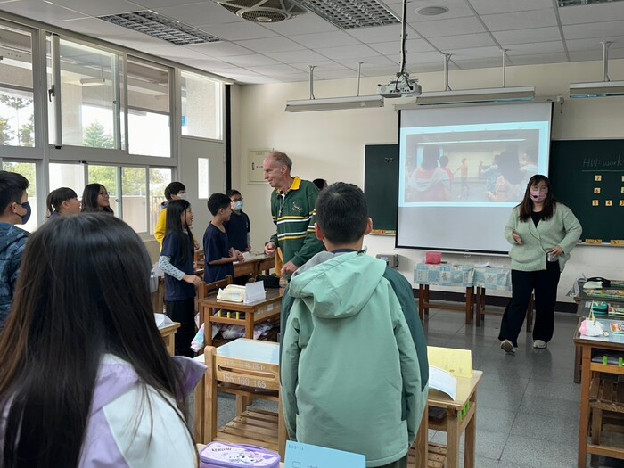 Jan 03, 2025 信勢國小Ralph中外師協同教學訪視圖片