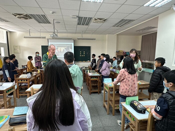 Jan 03, 2025 信勢國小Ralph中外師協同教學訪視圖片