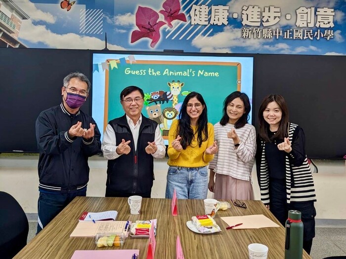 Dec 04, 2024 中正國小Amandeep中外師協同教學訪視圖片