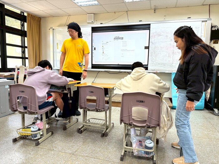 Mar 17, 2026 花園國小Janajil中外師協同教學訪視圖片