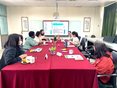 Dec 16, 2025 雙溪國小Shamika中外師協同教學訪視圖片