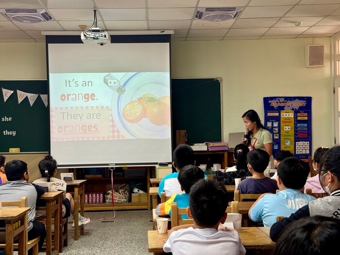 Nov 6, 2024 竹仁國小Joan中外師協同教學訪視圖片