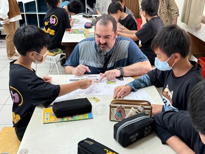 Nov 22, 2024 竹北國小Jeremy中外師協同教學訪視圖片